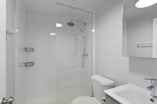 4875 N Magnolia Ave, Chicago, IL 60640 - Photo 8