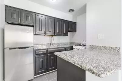 5534 N Kenmore Avenue #505, Chicago, IL 60640 - Photo 2
