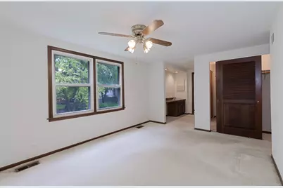 610 Pawnee Lane, Naperville, IL 60563 - Photo 10