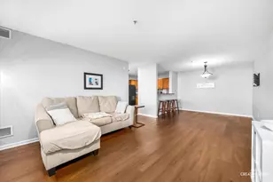 162 Bertram Dr, Yorkville, IL 60560 - Photo 2