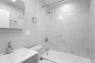 6758 N Sheridan Ave, Chicago, IL 60626 - Photo 8
