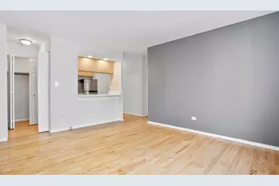 6758 N Sheridan Avenue #438, Chicago, IL 60626 - Photo 6