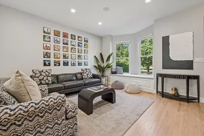 219 W Goethe Street, Chicago, IL 60610 - Photo 6