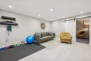 219 W Goethe St, Chicago, IL 60610 - Photo 42