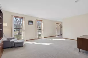 406 Whipple Ln, Westmont, IL 60559 - Photo 4