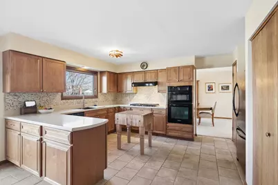 406 Whipple Lane, Westmont, IL 60559 - Photo 6