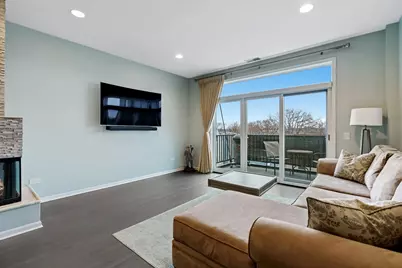 2040 W Belmont Avenue #405, Chicago, IL 60618 - Photo 10