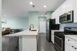 2040 W Belmont Ave, Chicago, IL 60618 - Photo 4