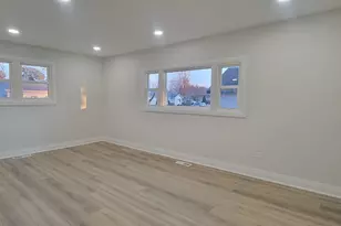 7501 W Winnemac Ave, Harwood Heights, IL 60706 - Photo 16