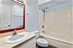 216 Madison St, Joliet, IL 60435 - Photo 10