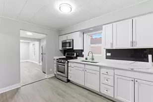 521 Fitch Rd, Rockford, IL 61109 - Photo 6