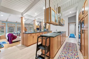 2655 Crestwood Ln, Riverwoods, IL 60015 - Photo 20