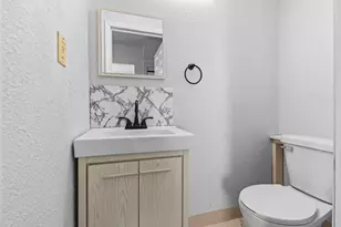 2126 9th St, Rockford, IL 61104 - Photo 10