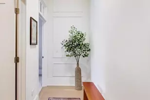 105 S Cottage Hill Ave, Elmhurst, IL 60126 - Photo 8