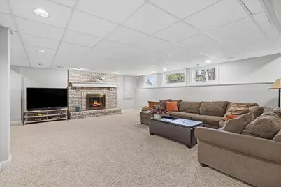 2711 Wendy Drive, Naperville, IL 60565 - Photo 32