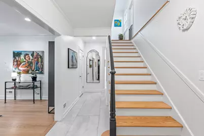 9526 Lawndale Avenue, Evanston, IL 60203 - Photo 2