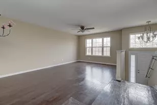 14644 Paul Revere Ln, Plainfield, IL 60544 - Photo 2