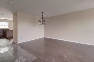 14644 Paul Revere Ln, Plainfield, IL 60544 - Photo 6