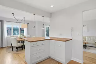 9332 Landings Ln, Des Plaines, IL 60016 - Photo 12