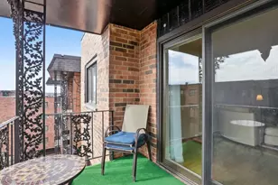 9332 Landings Ln, Des Plaines, IL 60016 - Photo 22