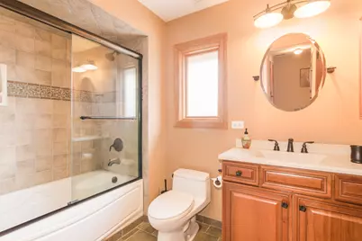 7245 W Lee Street, Niles, IL 60714 - Photo 30