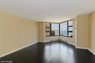 401 E Ontario St, Chicago, IL 60611 - Photo 2