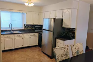 553 W Park Ave, Libertyville, IL 60048 - Photo 4