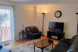 553 W Park Ave, Libertyville, IL 60048 - Photo 8