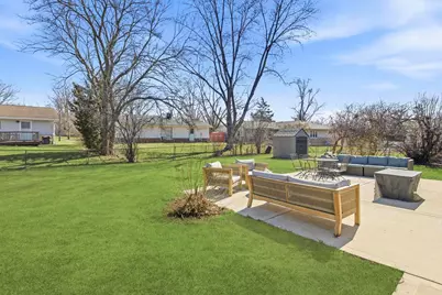 581 Charing Cross Road, Elk Grove Village, IL 60007 - Photo 18