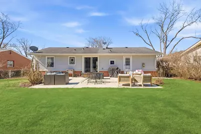 581 Charing Cross Road, Elk Grove Village, IL 60007 - Photo 16