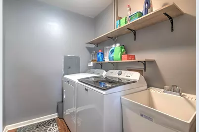 581 Charing Cross Road, Elk Grove Village, IL 60007 - Photo 6