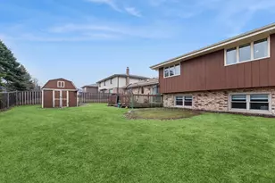 17807 Linden Dr, Tinley Park, IL 60487 - Photo 20