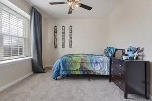 7 Elizabeth Ct, Lake in the Hills, IL 60156 - Photo 14