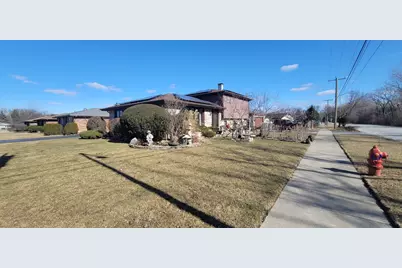 13057 S McDaniels Court, Alsip, IL 60803 - Photo 2