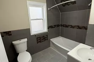 10154 S Calumet Ave, Chicago, IL 60628 - Photo 18