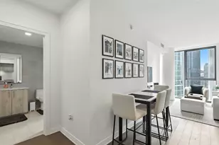 211 N Harbor Dr, Chicago, IL 60601 - Photo 6