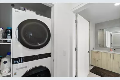 211 N Harbor Drive #3605, Chicago, IL 60601 - Photo 8