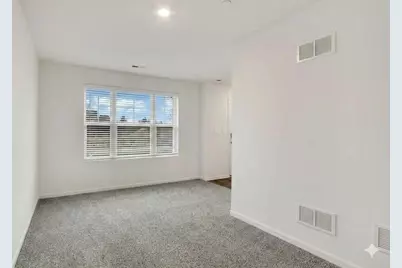 324 Basin Court, Saint Charles, IL 60174 - Photo 2