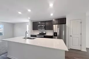 324 Basin Ct, Saint Charles, IL 60174 - Photo 4