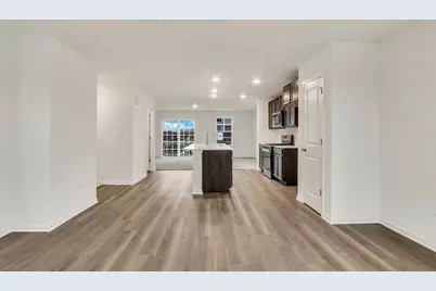 324 Basin Court, Saint Charles, IL 60174 - Photo 8