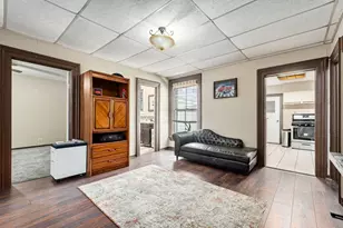 286 Villa St, Elgin, IL 60120 - Photo 8