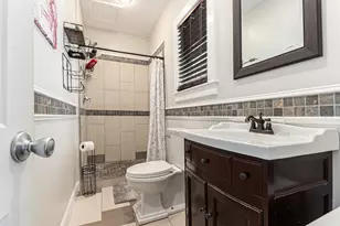 286 Villa St, Elgin, IL 60120 - Photo 12