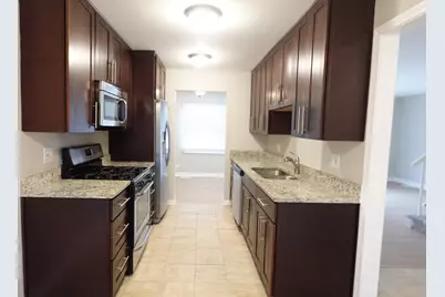 1996 Georgetown Lane, Hoffman Estates, IL 60169 - Photo 14