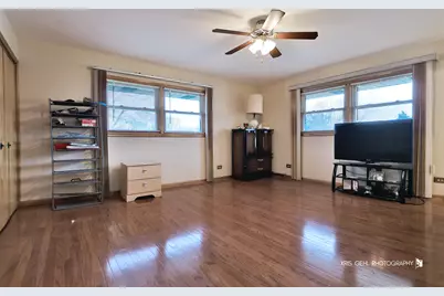 20W371 Diversey Avenue, Addison, IL 60101 - Photo 10