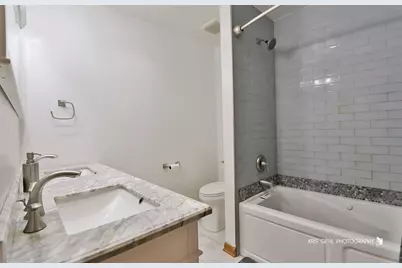 20W371 Diversey Avenue, Addison, IL 60101 - Photo 16