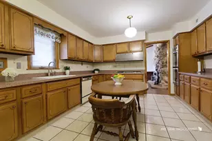 20W371 Diversey Ave, Addison, IL 60101 - Photo 8