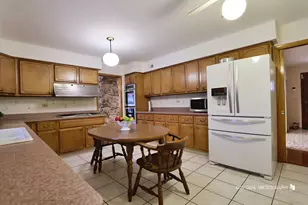 20W371 Diversey Ave, Addison, IL 60101 - Photo 10