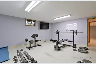 20W371 Diversey Avenue, Addison, IL 60101 - Photo 22