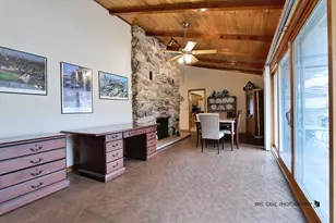 20W371 Diversey Ave, Addison, IL 60101 - Photo 6