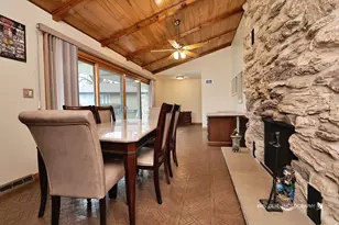 20W371 Diversey Ave, Addison, IL 60101 - Photo 4